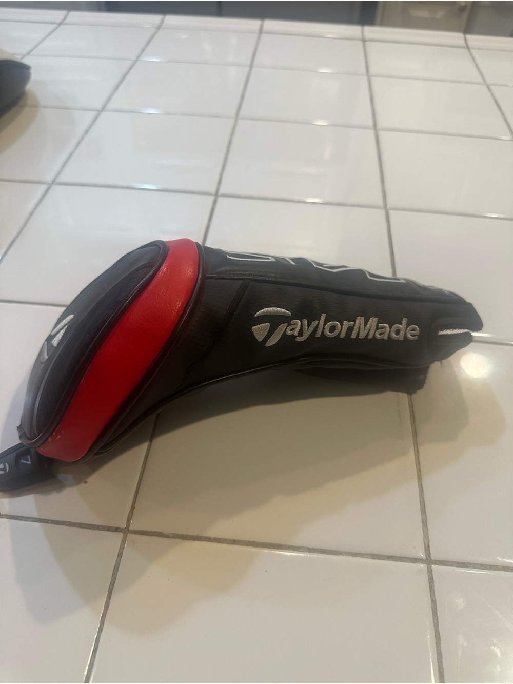 TaylorMade Black and Red 3Wood Headcover